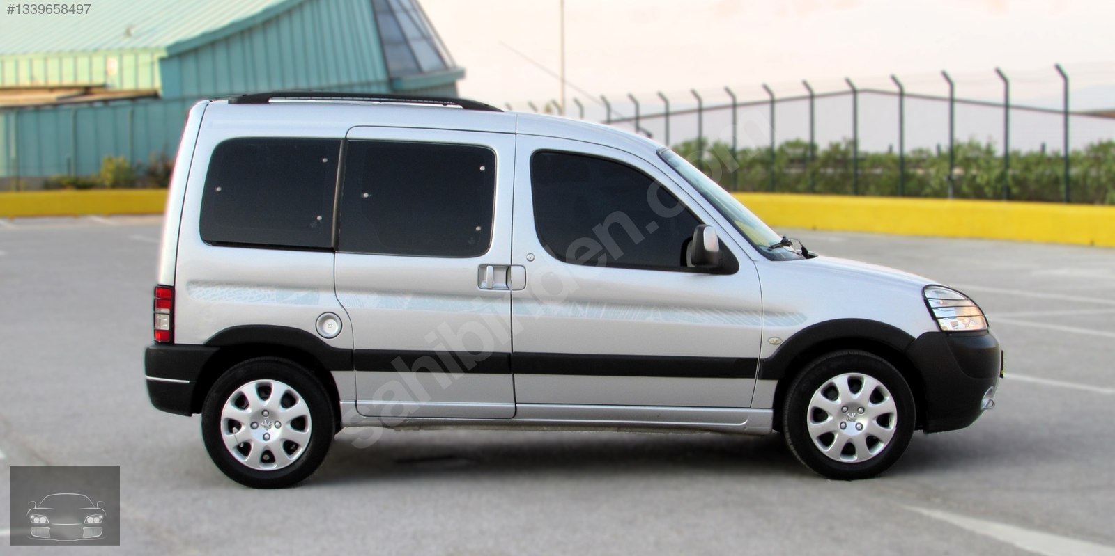 PEUGEOT PARTNER 1.6 HDI ADVENTURE - Foto 4