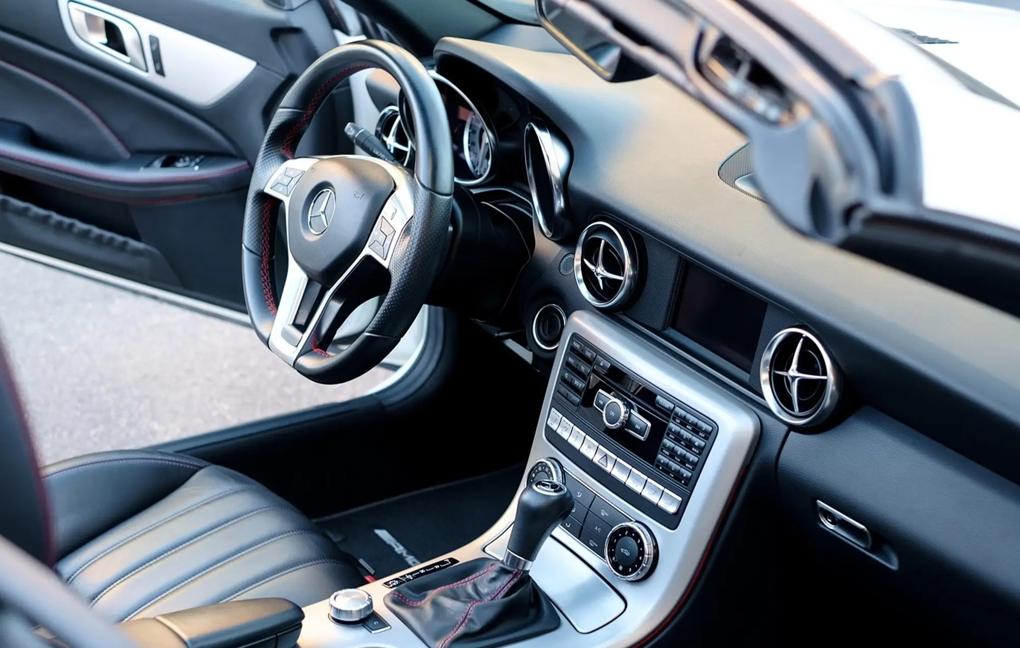 Pozitif Motors Seçkin Standartlar